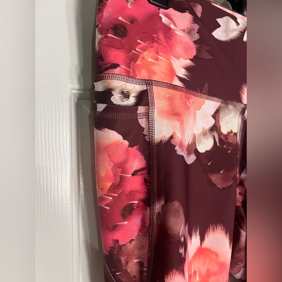 Old Navy leggings - Picture 2 of 4